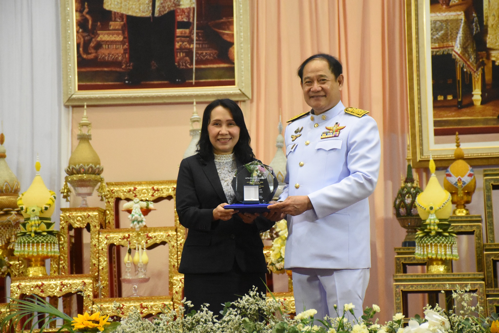 รูปรางวัล