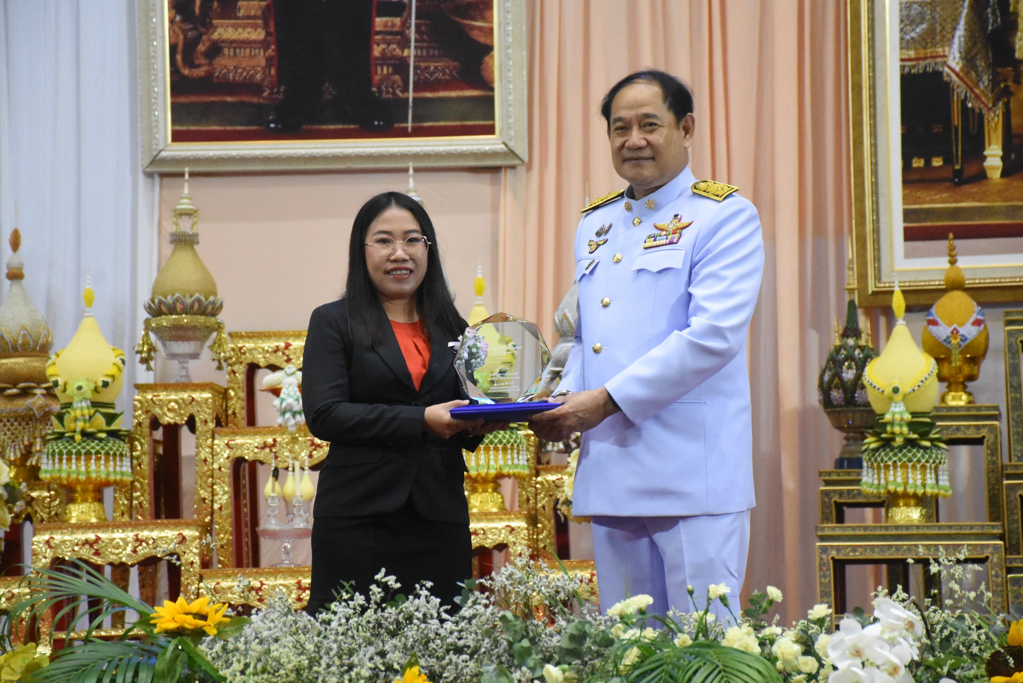 รูปรางวัล